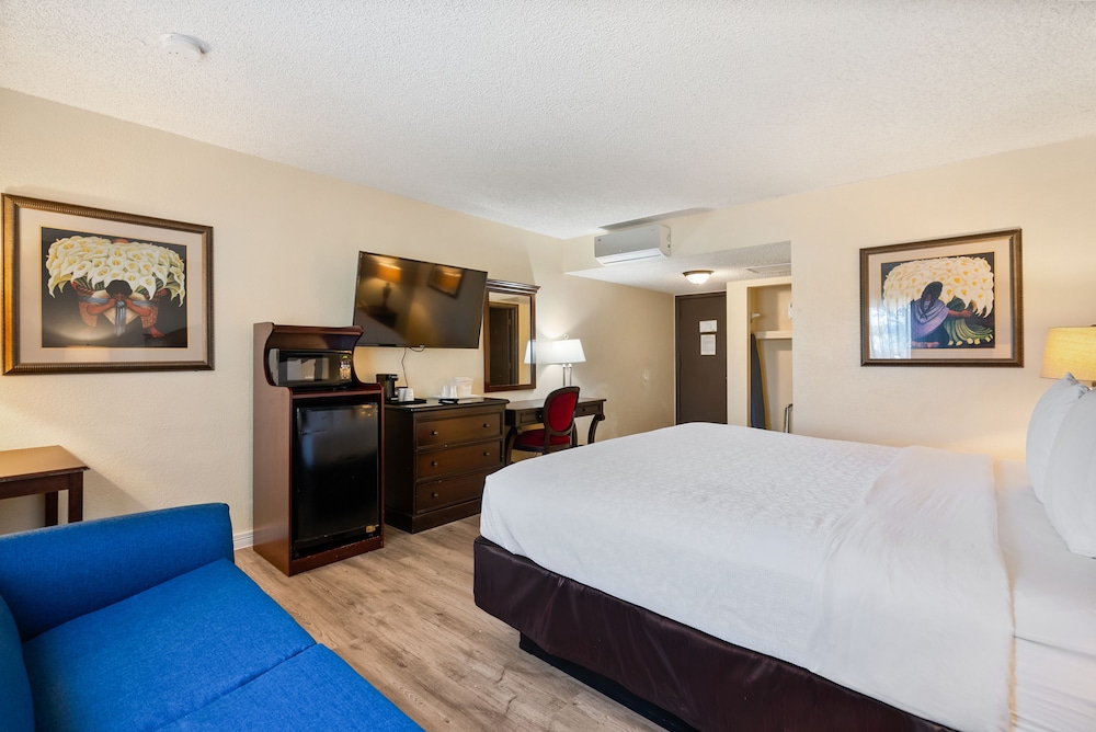 Quality Hotel Americana Nogales - photo 18