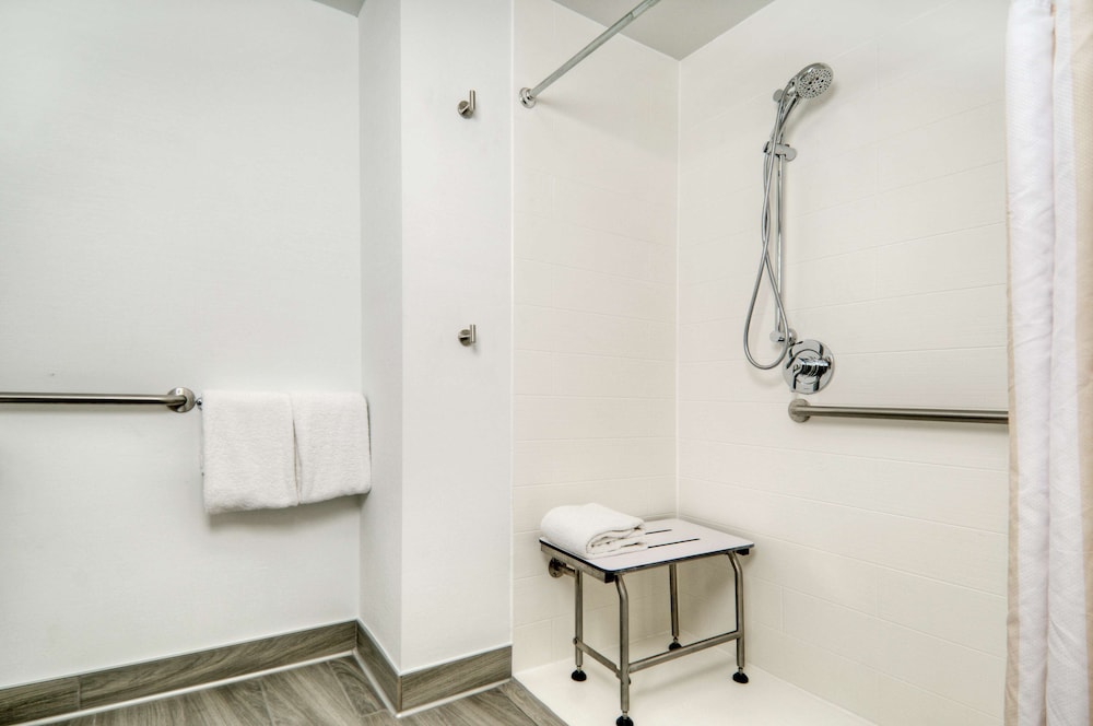 Hilton Garden Inn Livermore - photo 39