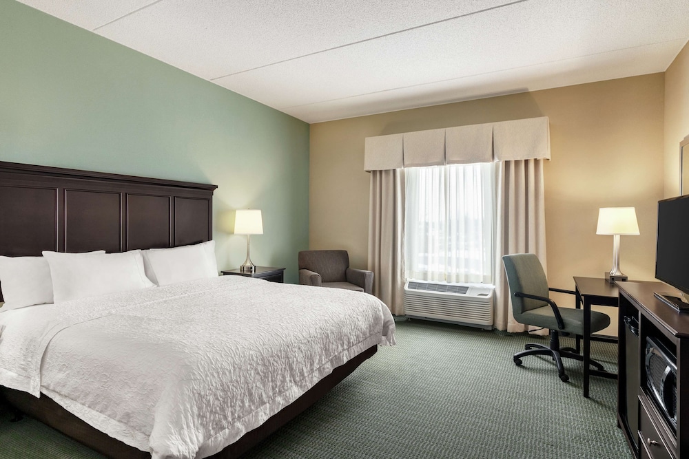 Hampton Inn & Suites Mount Joy Lancaster West - photo 10