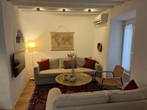 Town house with roof terrace Old Town — 4-Star Luxury Hotel in Marbella, Spain