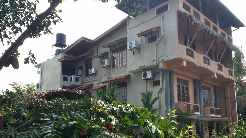 The Saffron — hotel in Sri Jayewardenepura Kotte