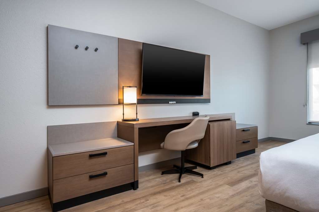 Hyatt Place Gainesville Downtown - photo 73