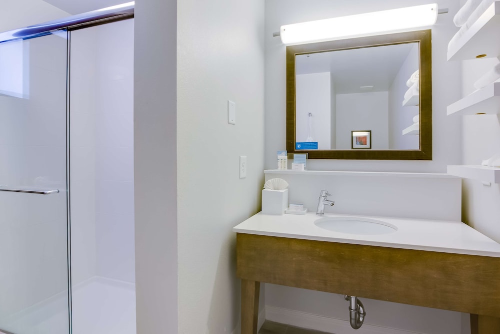 Hampton Inn White House - photo 38
