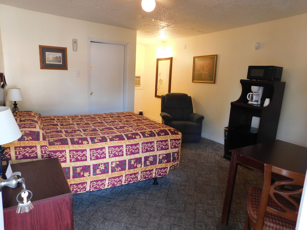 Little Shamrock Motel - photo 7