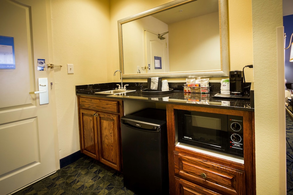 Hampton Inn & Suites Natchez - photo 15
