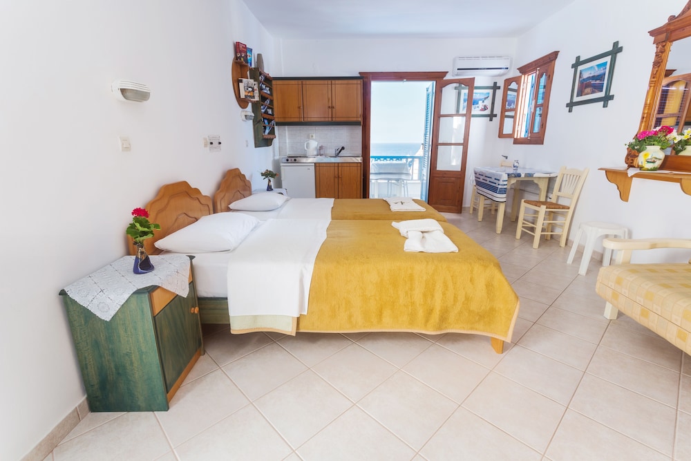 Arhontiko Hotel — Karpathos — photo 4