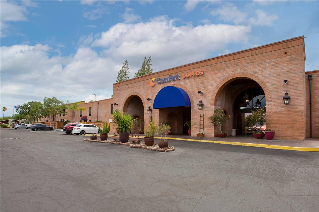 Comfort Suites Tucson near Sabino Canyon in Tucson, United States