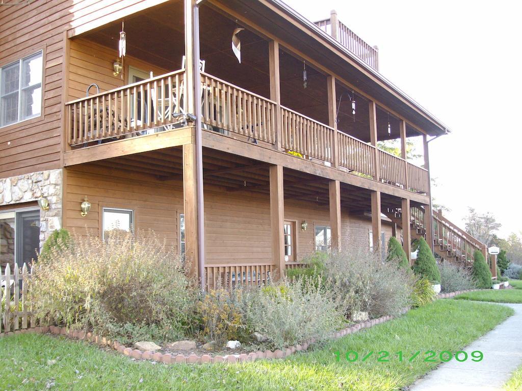 Mountain Song Inn - photo 2