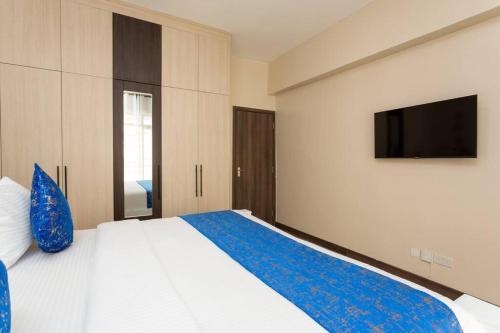 Skyviews Oasis with rooftop pool and Gym