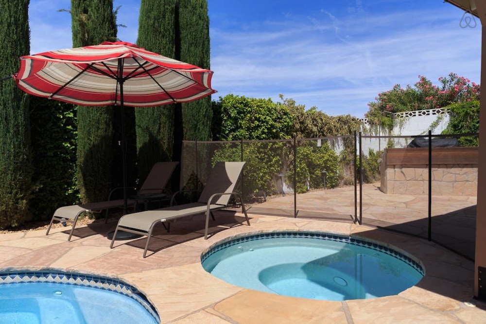 Luxurious 4BR 9m to Las Vegas Strip - photo 20