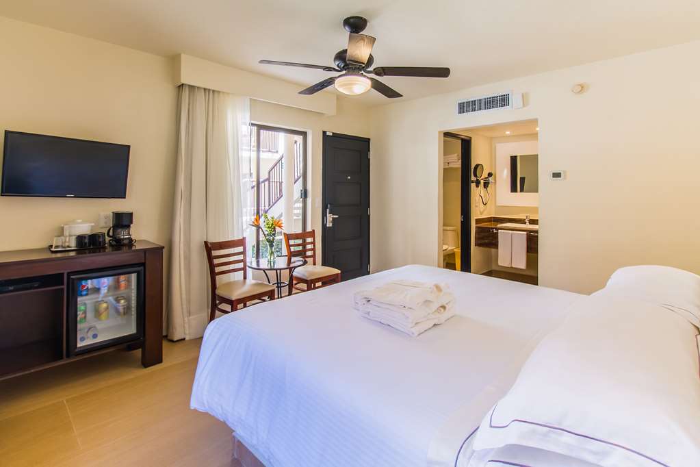 ACOZ ROOM