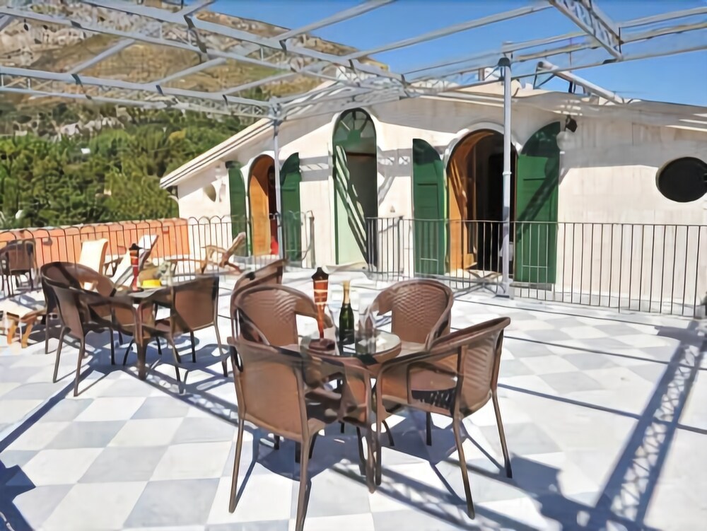 Le due Sirene in Piano Di Sorrento, Italy