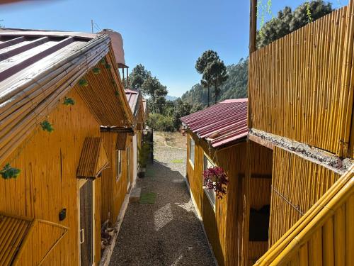 Vintage aura in Naini Tal, India