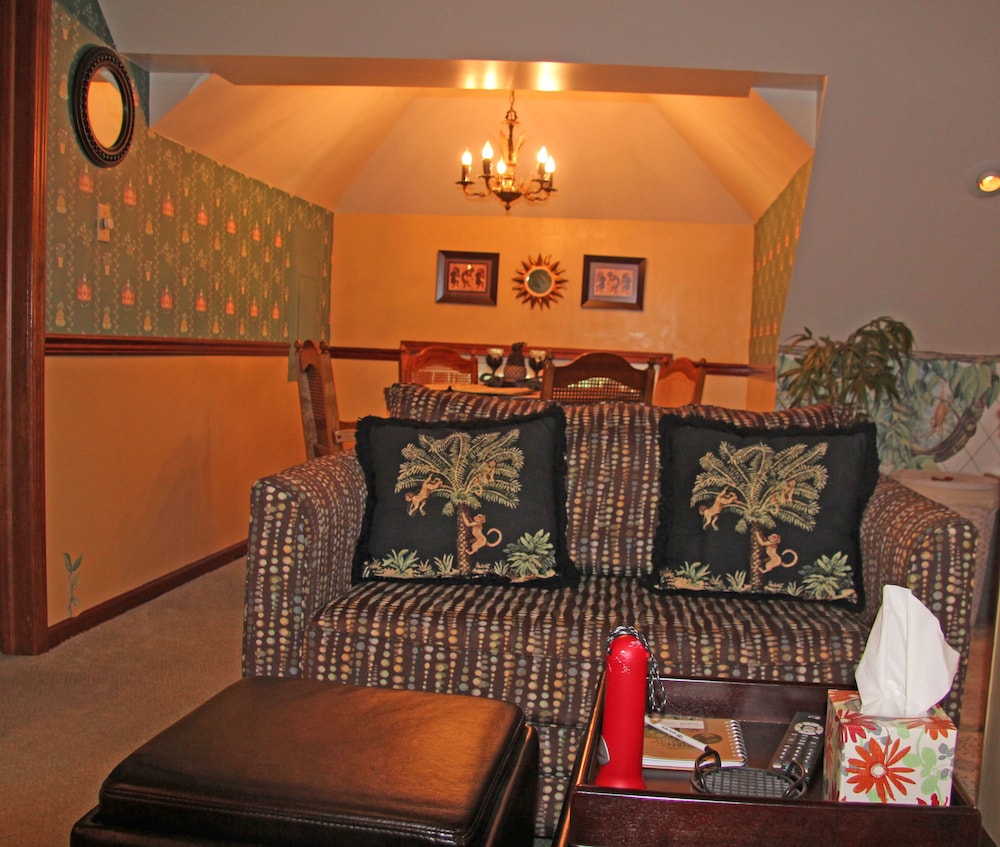 J. Paule's Fenn Inn - photo 23