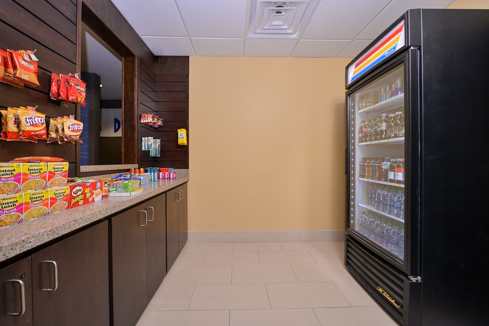 Holiday Inn Express Suites Page Lake Powell Area - photo 36