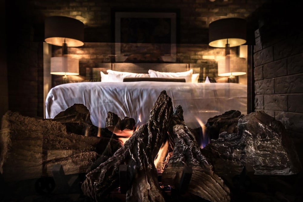 Ironworks Hotel - photo 10