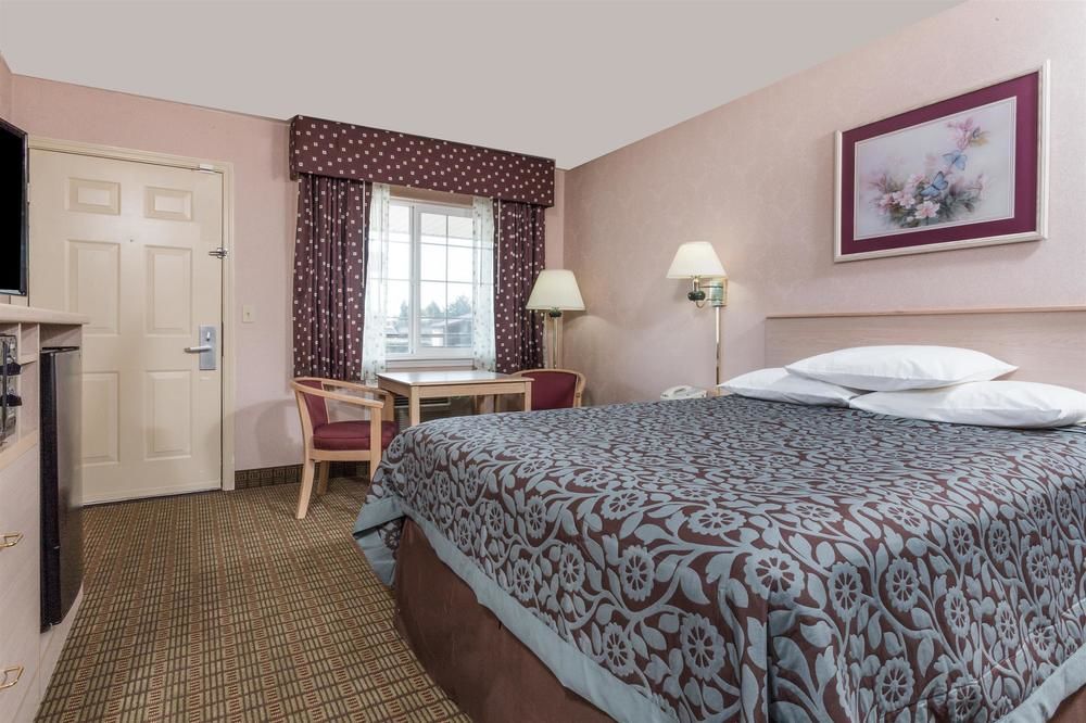 Days Inn Portland Central - photo 8
