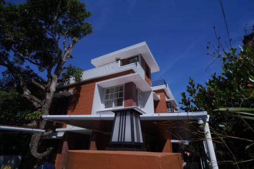 Joann Serviced Apartment — 4-Star Luxury Hotel in Tiruvalla, India