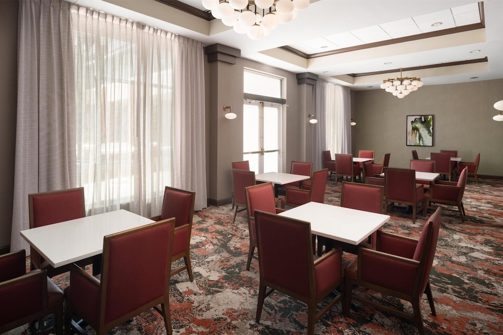 Embassy Suites by Hilton Charleston Airport Convention Ctr - photo 34