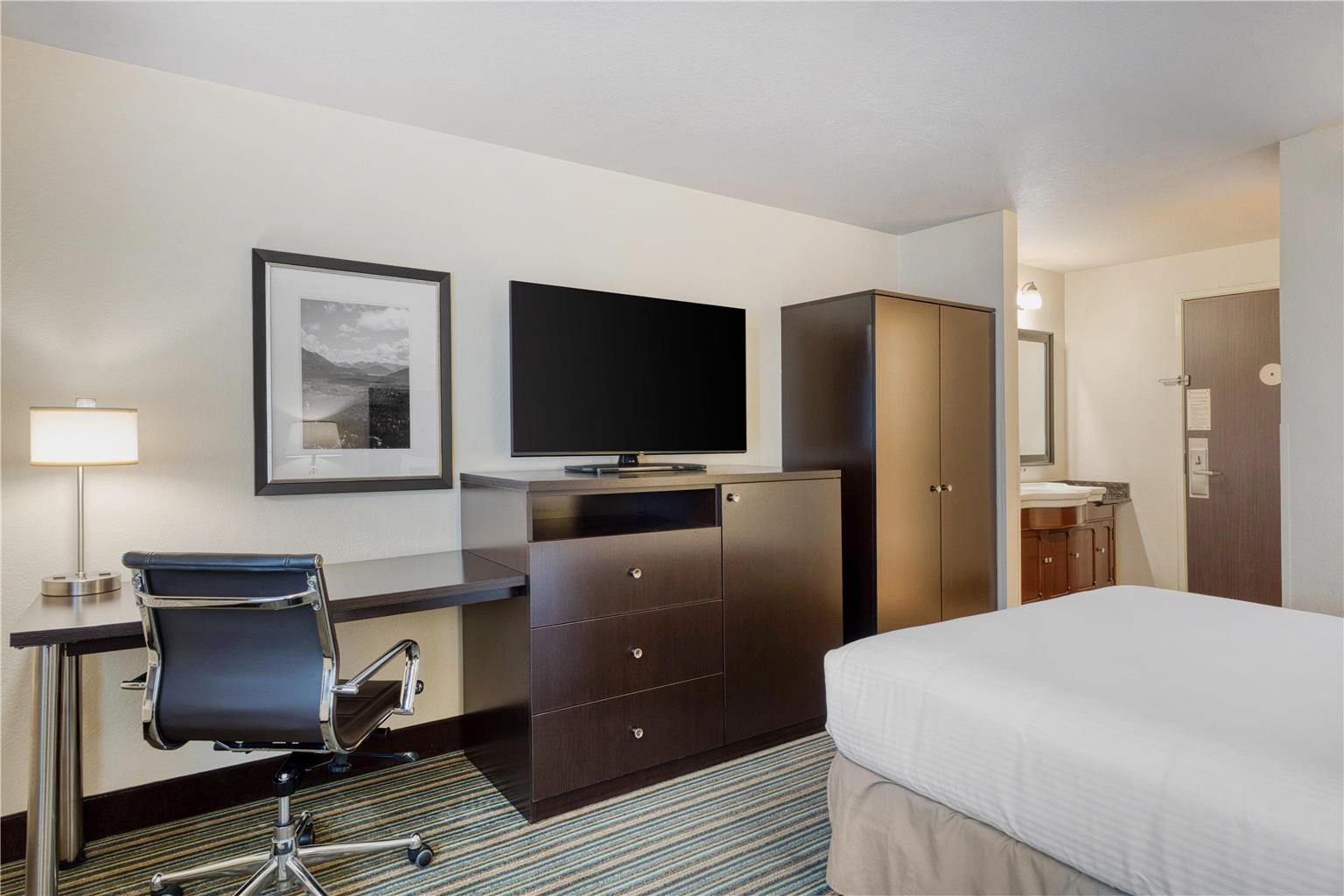Best Western Alderwood - photo 49