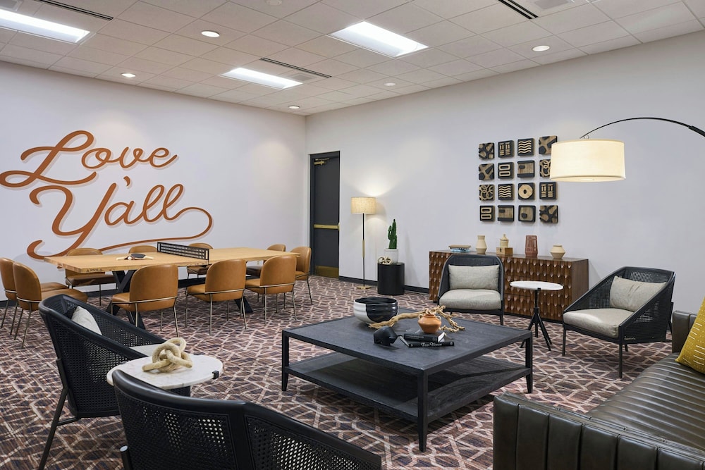 Renaissance Austin Hotel - photo 125