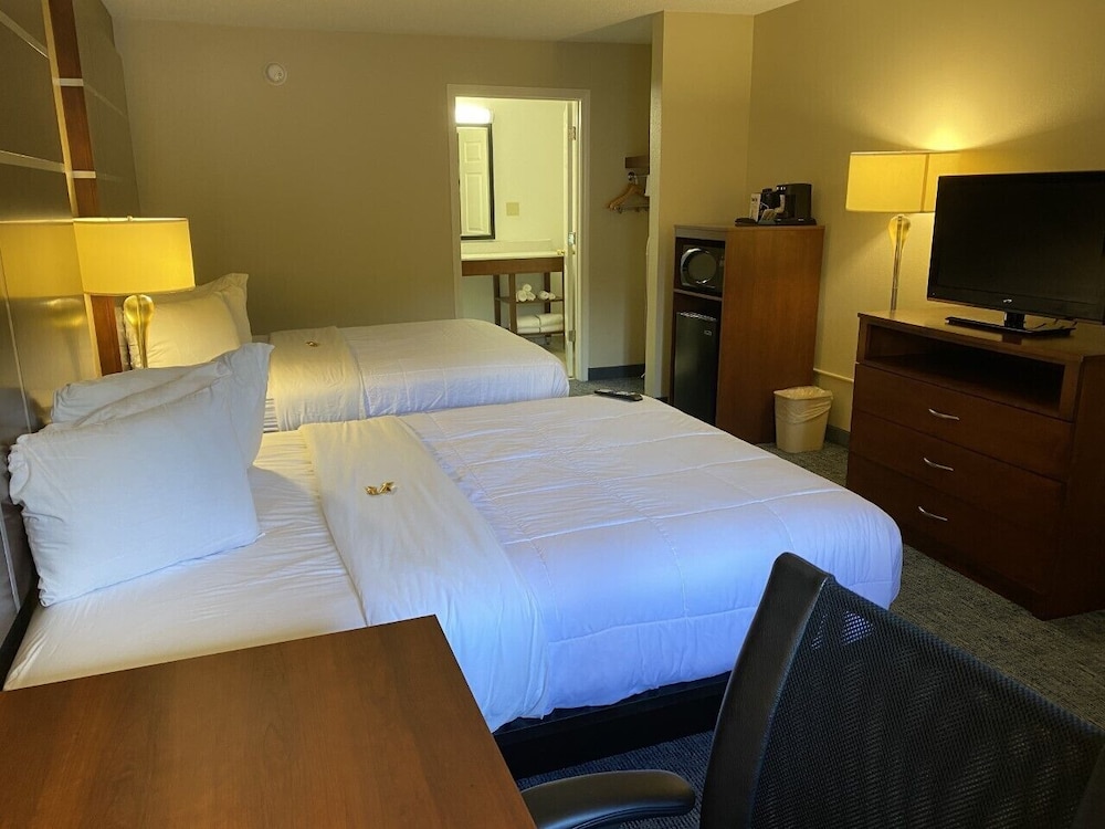 Cherokee Grand Hotel - photo 11