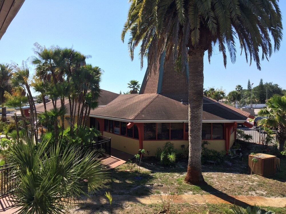 Rodeway Inn Holiday FL - photo 41
