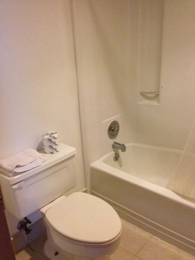 Cloud 9 Inn - photo 26