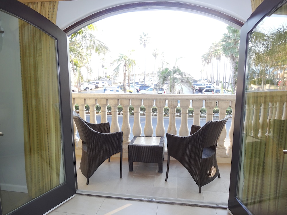 Balboa Inn On the Beach - photo 19