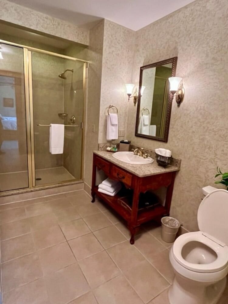 The Port Hotel - photo 16