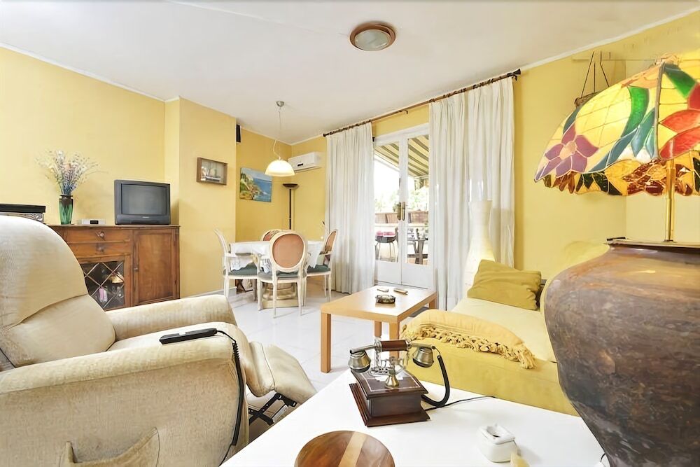 Charming Penthouse - carbon neutral hotel in Sitges