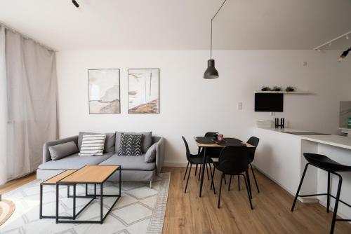 Sage Green Stylish Apartment by BookingHost — 4-Star Luxury Hotel in Warsaw, Poland