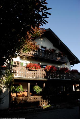 Landgasthof Drei Rosen — Seeshaupt — photo 2