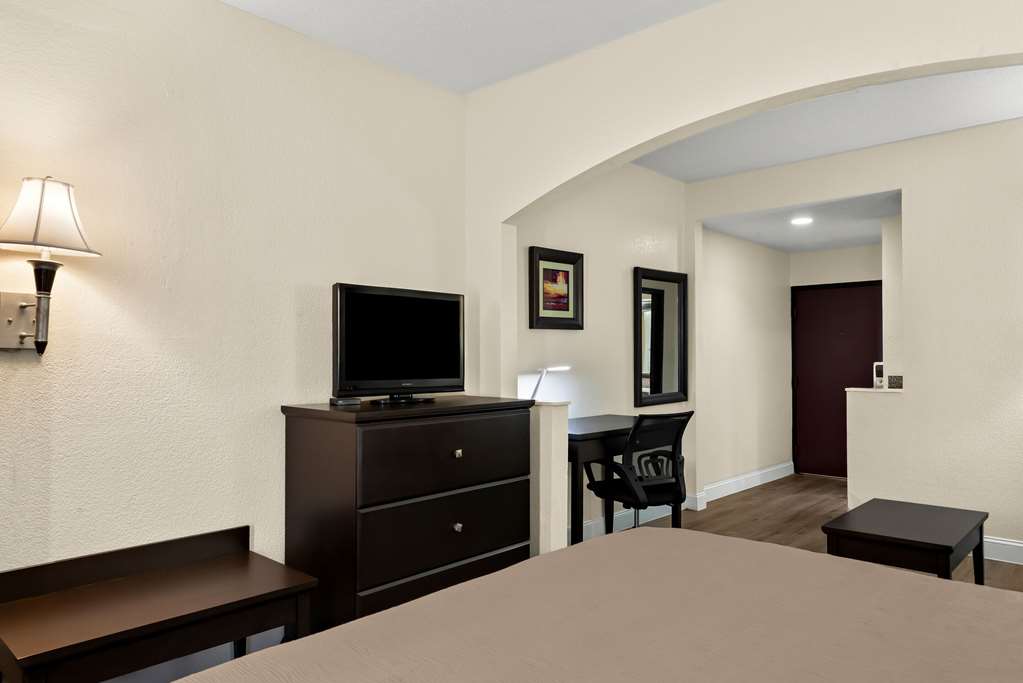 Quality Inn & Suites Lafayette - photo 19