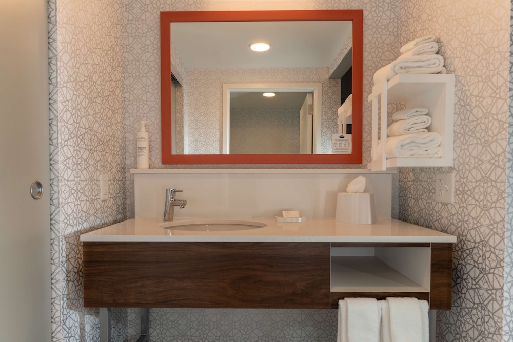 Hampton Inn & Suites St. Louis Chesterfield - photo 45