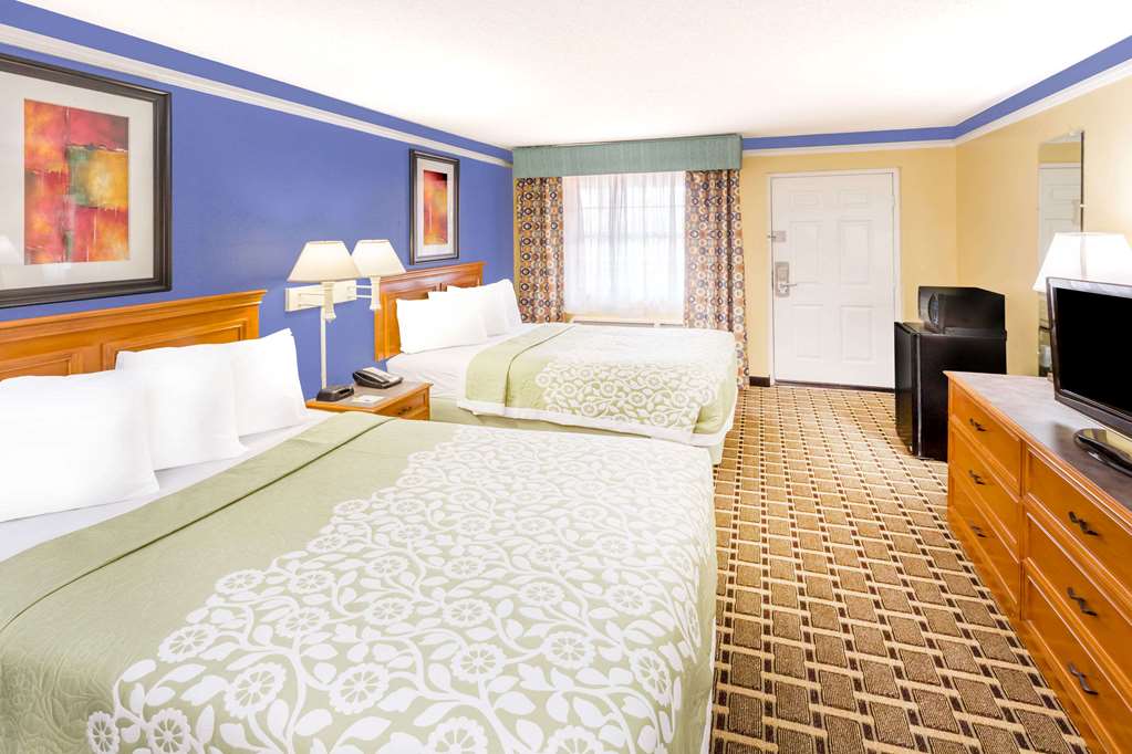 Days Inn by Wyndham Little Rock Medical Center - photo 6