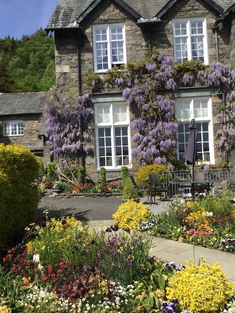 Lyzzick - carbon neutral hotel in Keswick