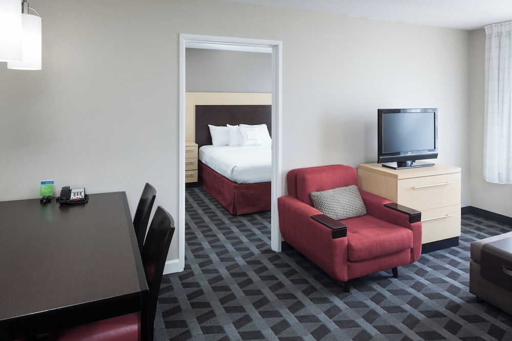 TownePlace Suites by Marriott Columbia Southeast Fort Jackson - photo 7