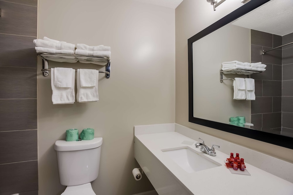 SureStay Hotel by Best Western Higginsville - photo 23
