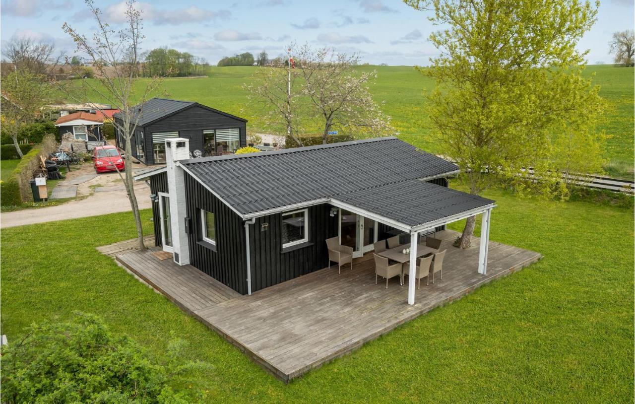Awesome Home In Rønde With Wifi — 4-Star Luxury Hotel in Ronde, Denmark