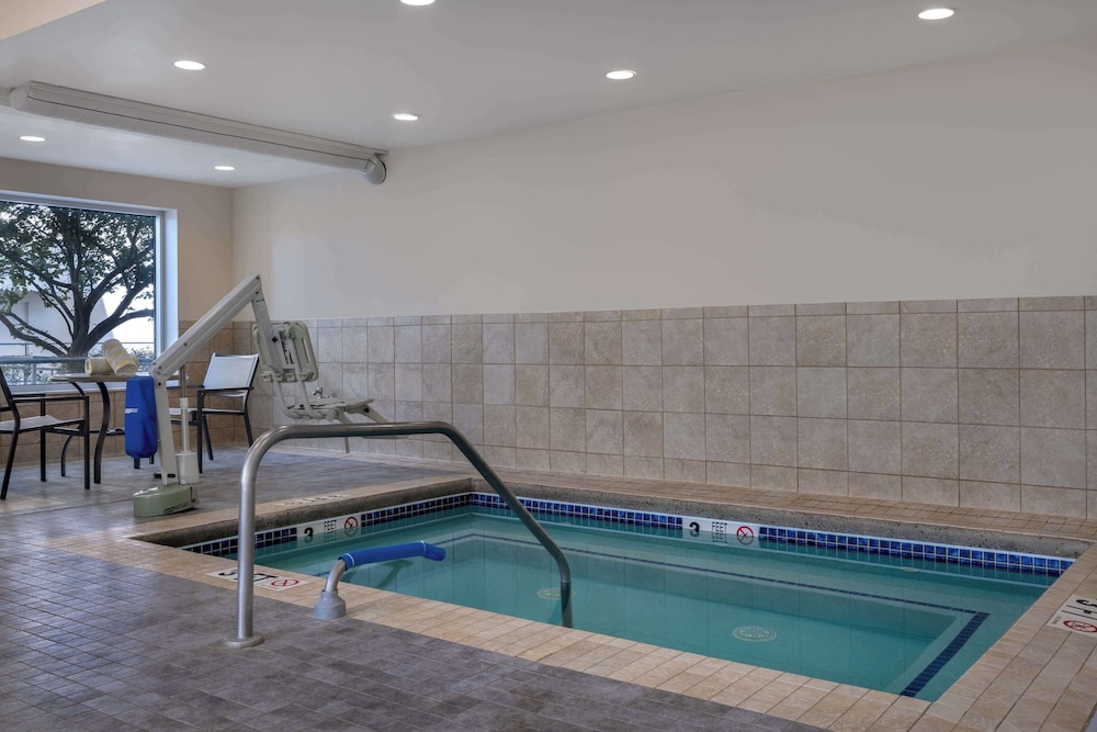 Home2 Suites by Hilton Bristol - photo 33