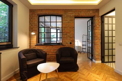 Charming Little Brick House in Tbilisi By Wehost