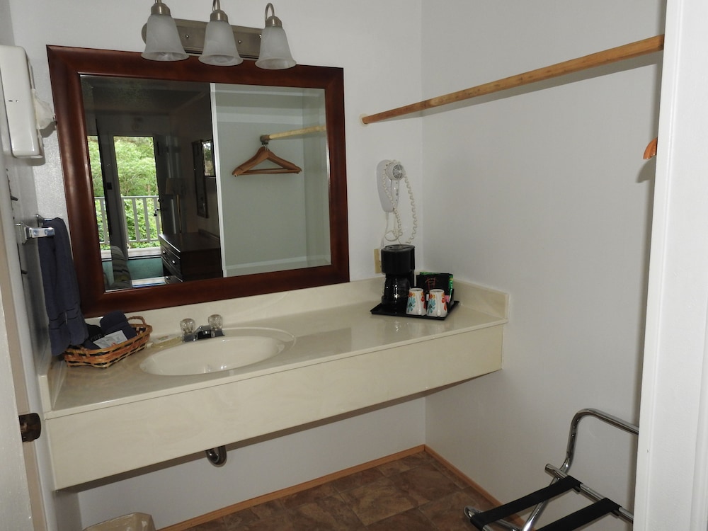 The Trails Inn - photo 32