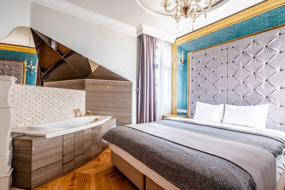 Studio Room in Historic Mansion in Beylerbeyi — 4-Star Luxury Hotel in Istanbul, Turkey