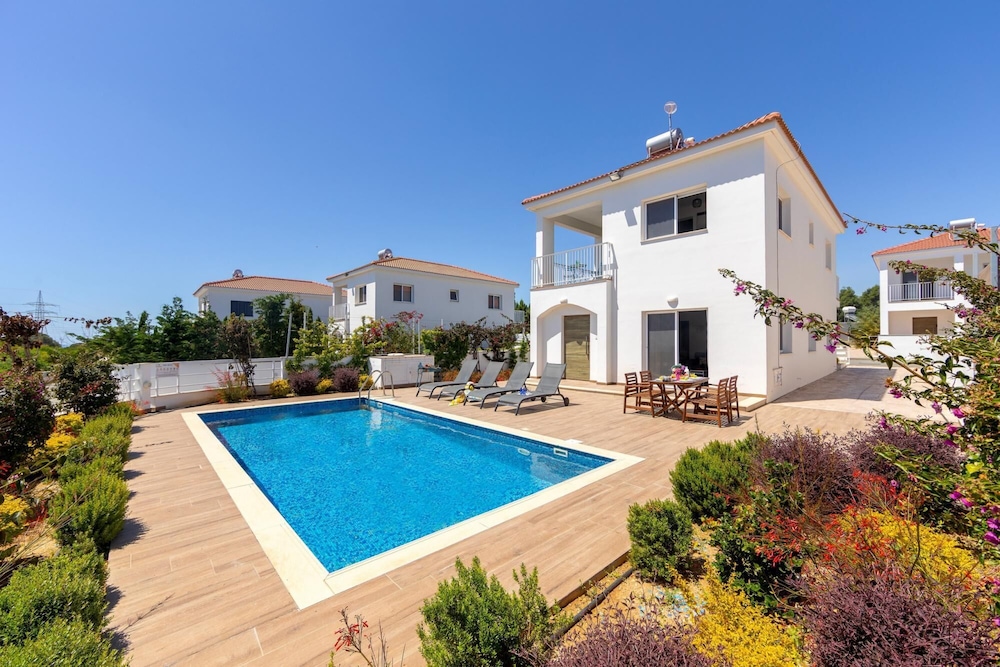 Napa Bay View Villa 3 — 4-Star Luxury Hotel in Ayia Napa, Cyprus