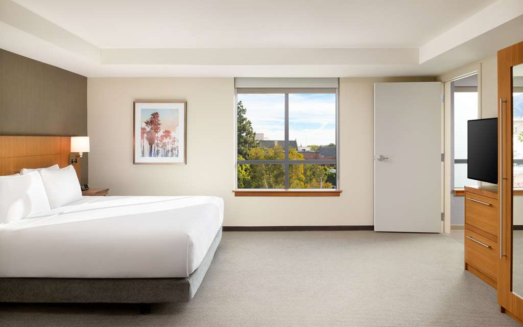Hyatt Place Pasadena - photo 18