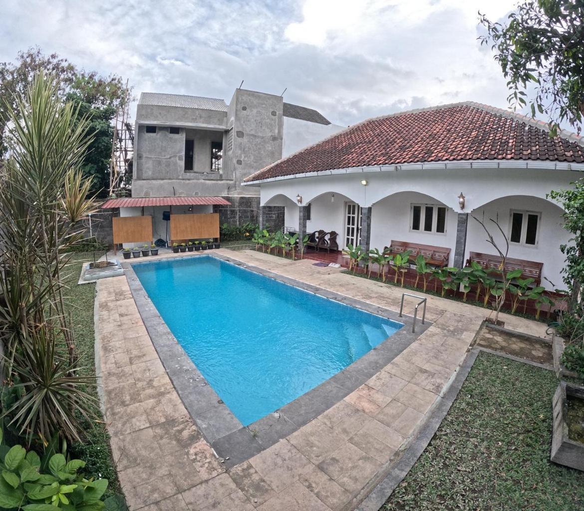 Villa Taman Damai — 4-Star Luxury Hotel in Yogyakarta, Indonesia