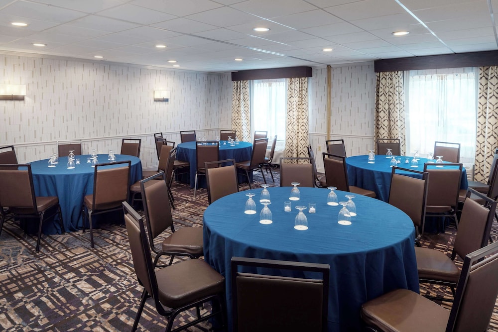 DoubleTree by Hilton Princeton - photo 37