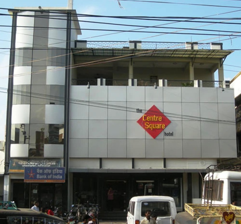 The Centre Square Hotel — hotel in Jumri Tilaiya