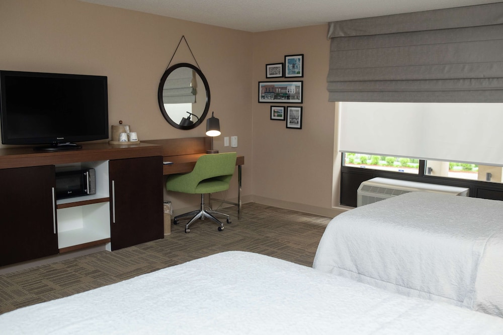 Hampton Inn Commerce Novi - photo 5